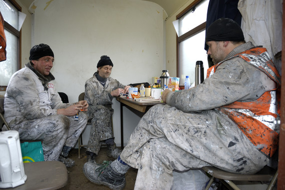 Poolse werknemers tijdens schaft